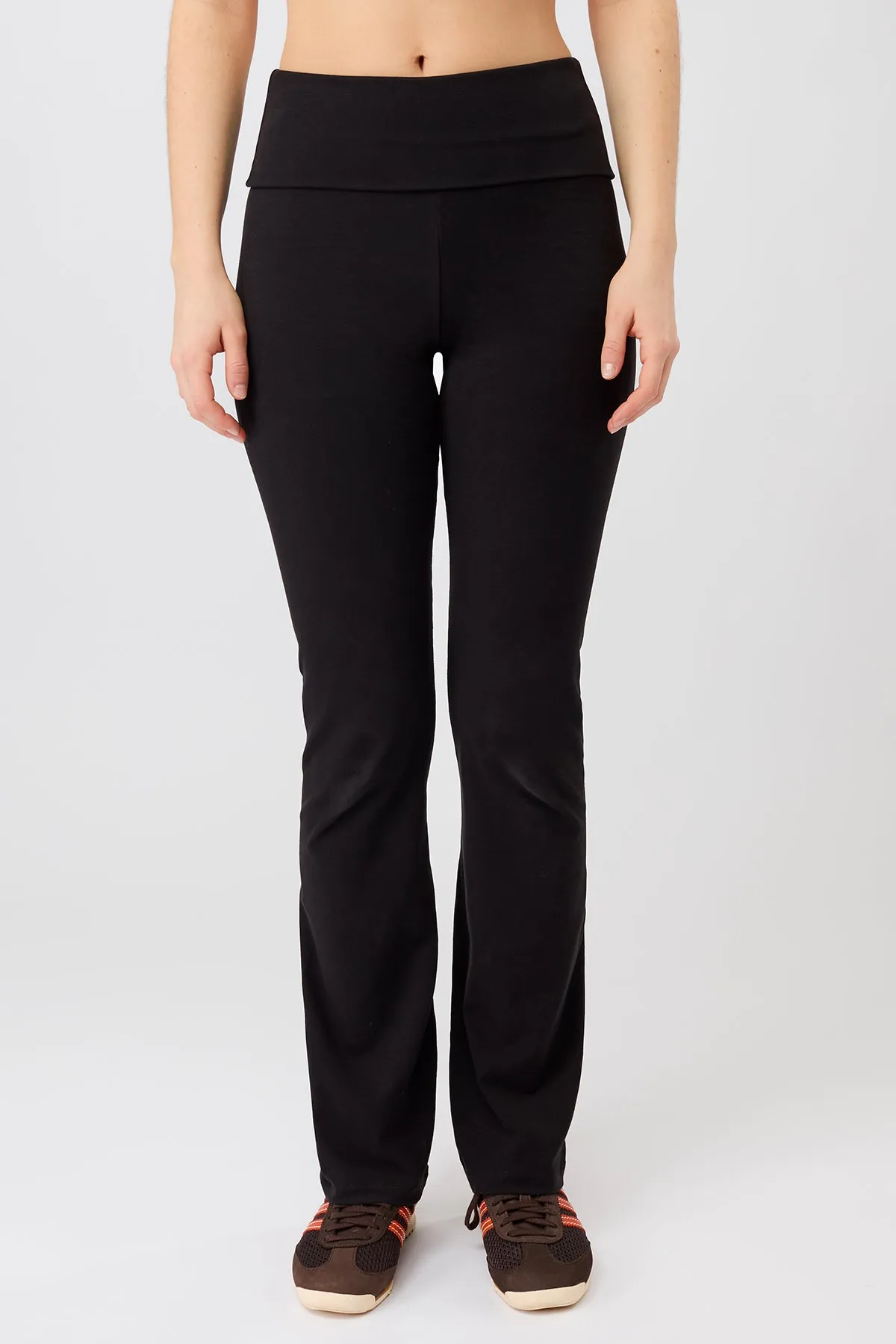 Effortless Active Wear Modern Fit Classic Rolldown - Black, GOTS