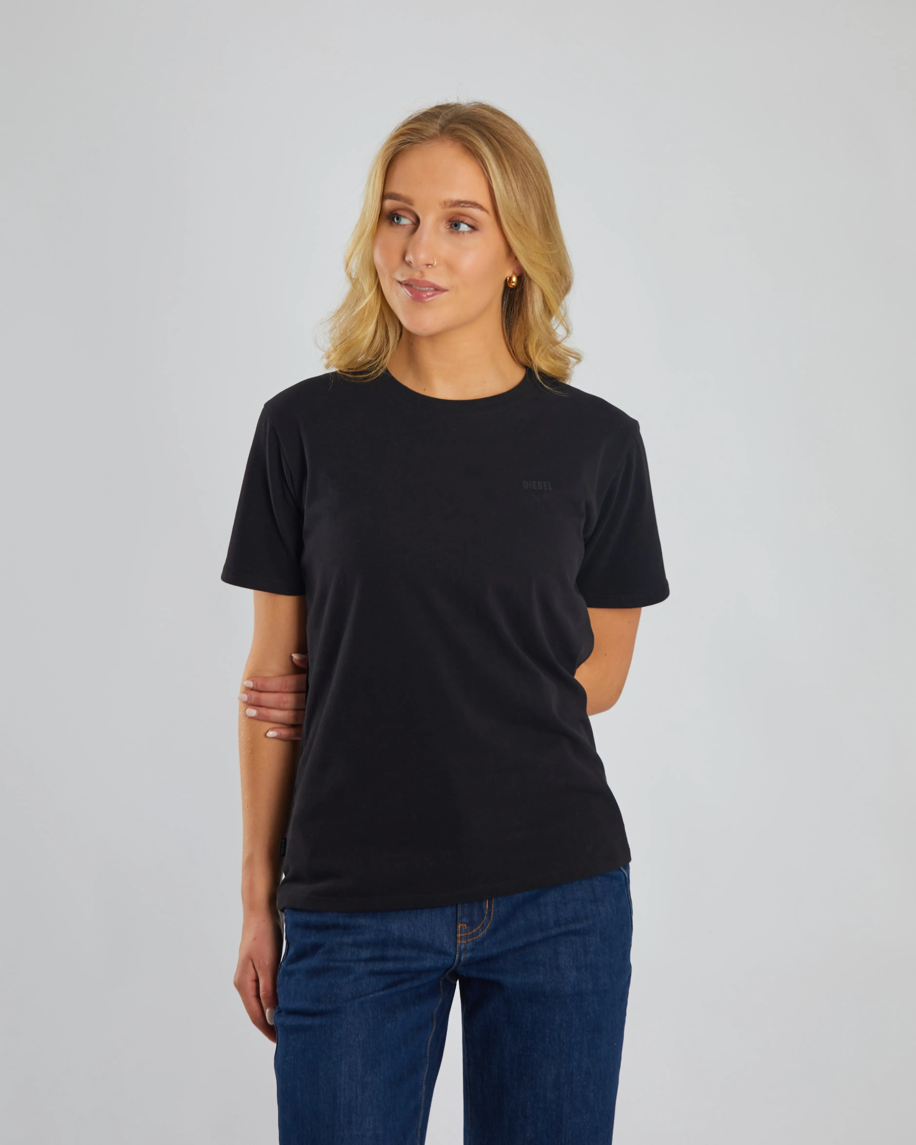 Ultra Soft Blended Textile Jada Basic O Neck Black