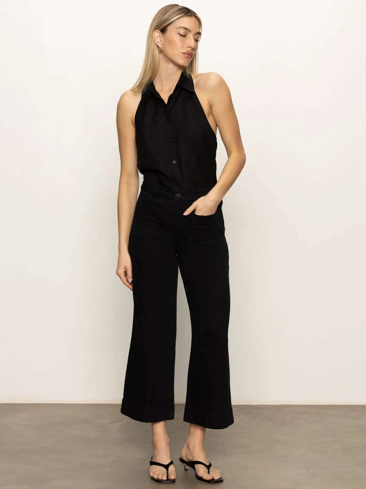 No Frills Fit Neutral Look Soft Marine Wide Leg Standard Rise Crop Pant Black