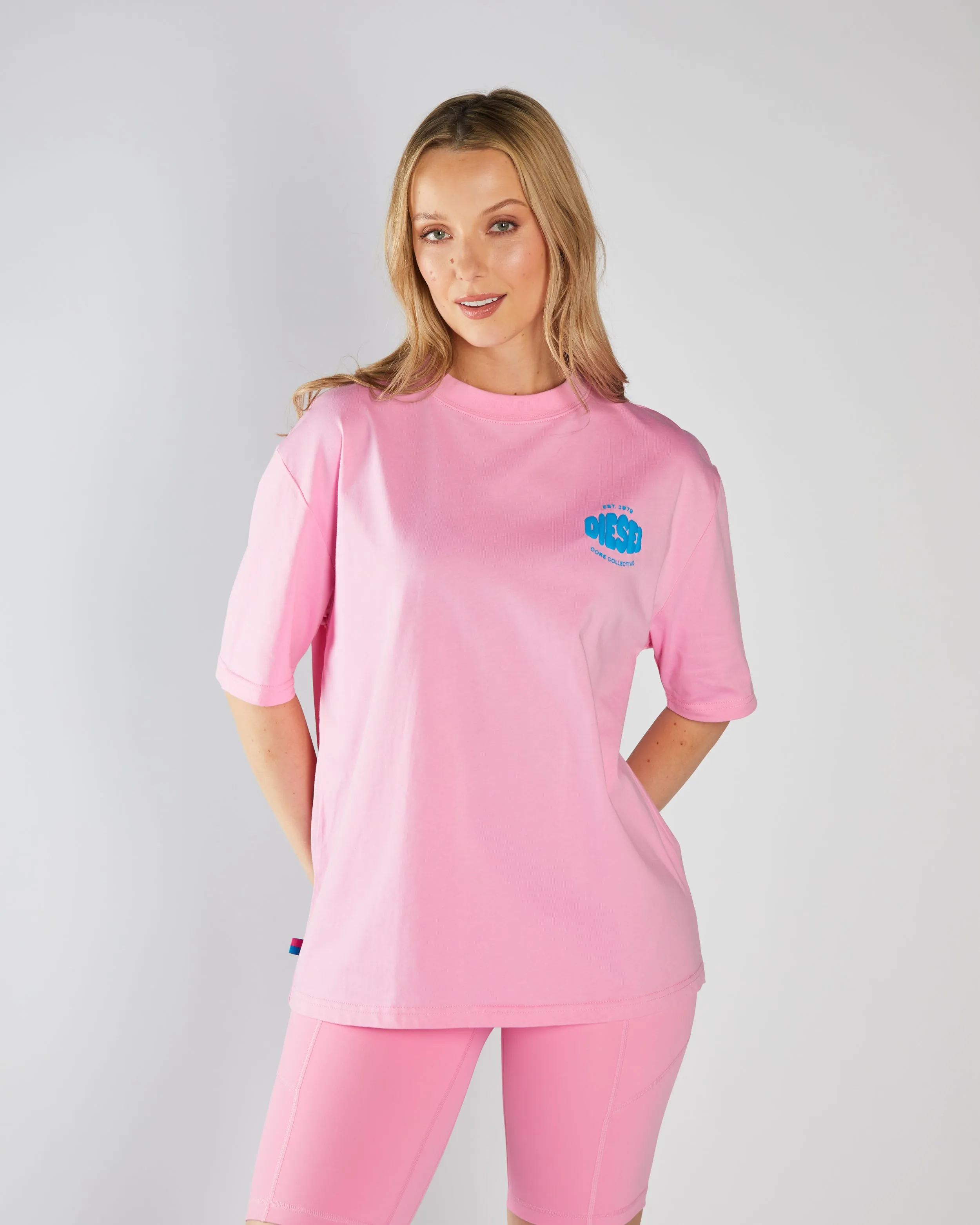 Essential Comfort Bold colors Marieke Tee Polly Pink
