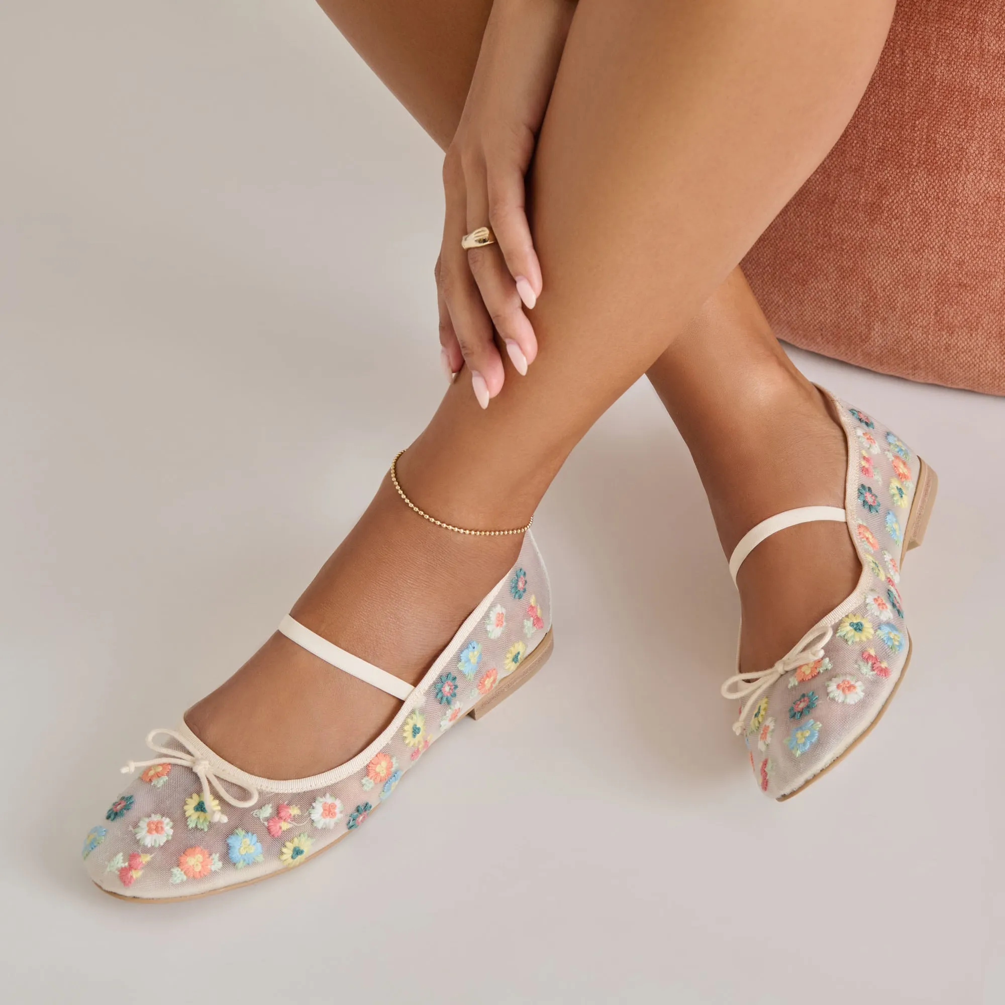 CADEL FLORAL BALLET FLATS IVORY FLORAL MESH Comfort Insole