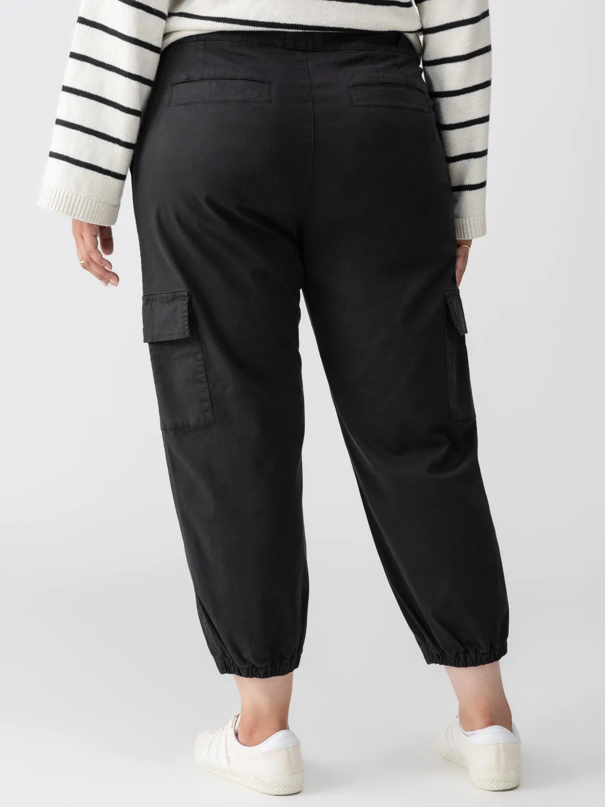 Ready For Action Take Over Jogger Mid-Rise Pant Black Extended Sizing