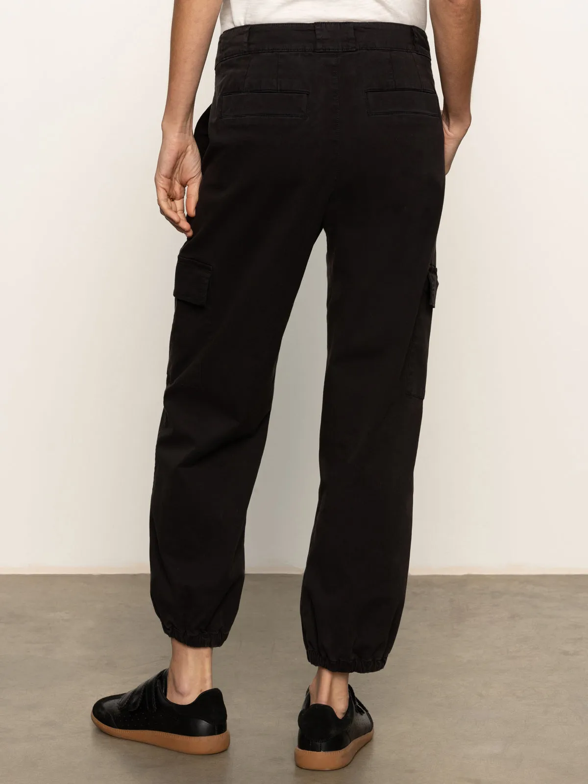 Daily Style Take Over Jogger Mid-Rise Pant Black