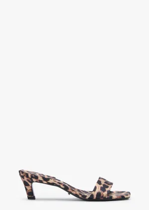 Taylor Leopard Satin High Density Evening Mode