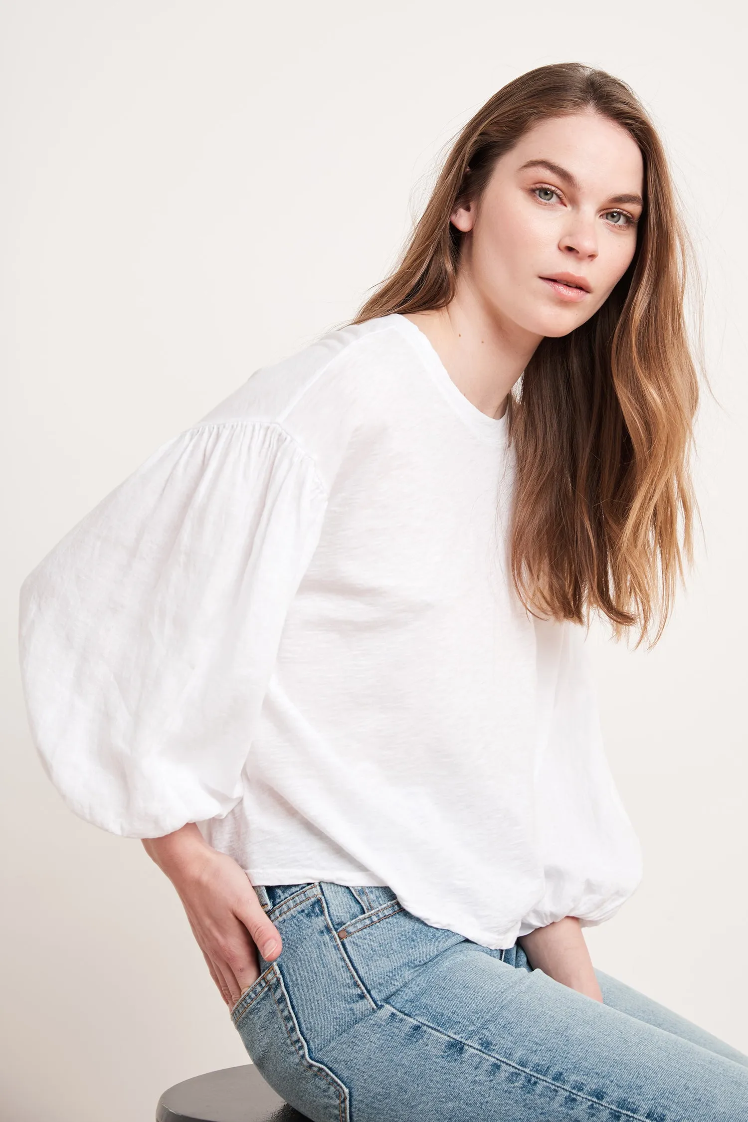 GENEVIEVE CONTRAST PUFF SLEEVE TEE Casual Comfort Fit Weekend Wardrobe