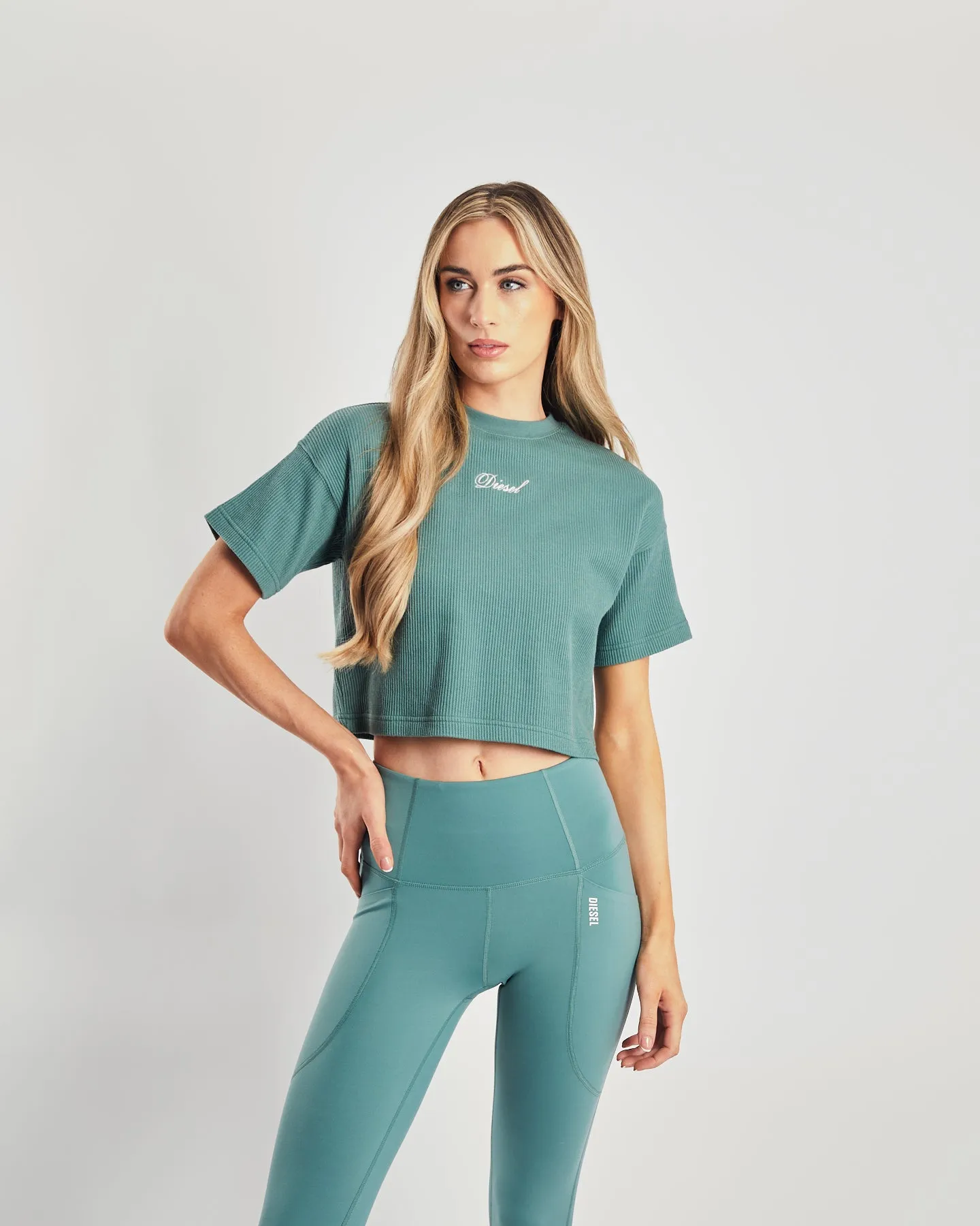 Clementine Tee Green Trail Ultimate Fit