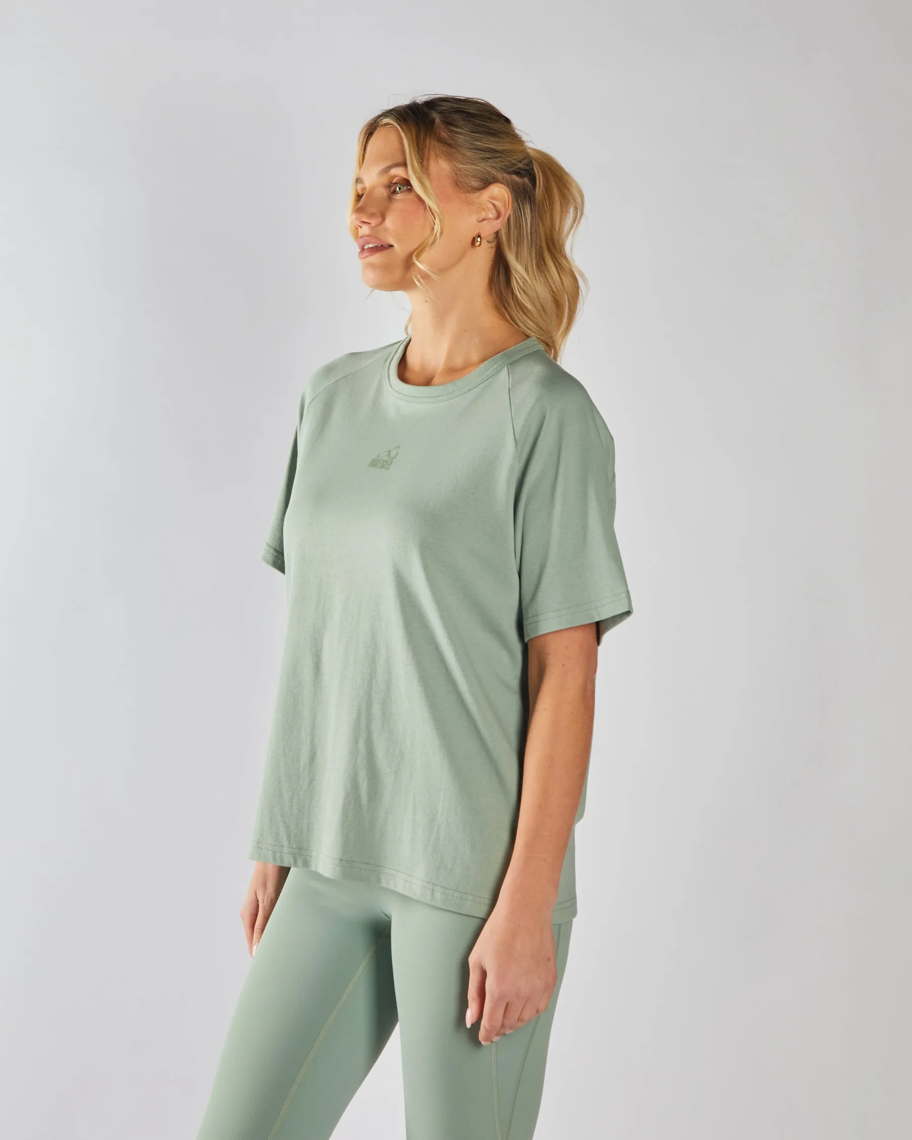Gia T-Shirt Moss Green Everyday Comfort Style