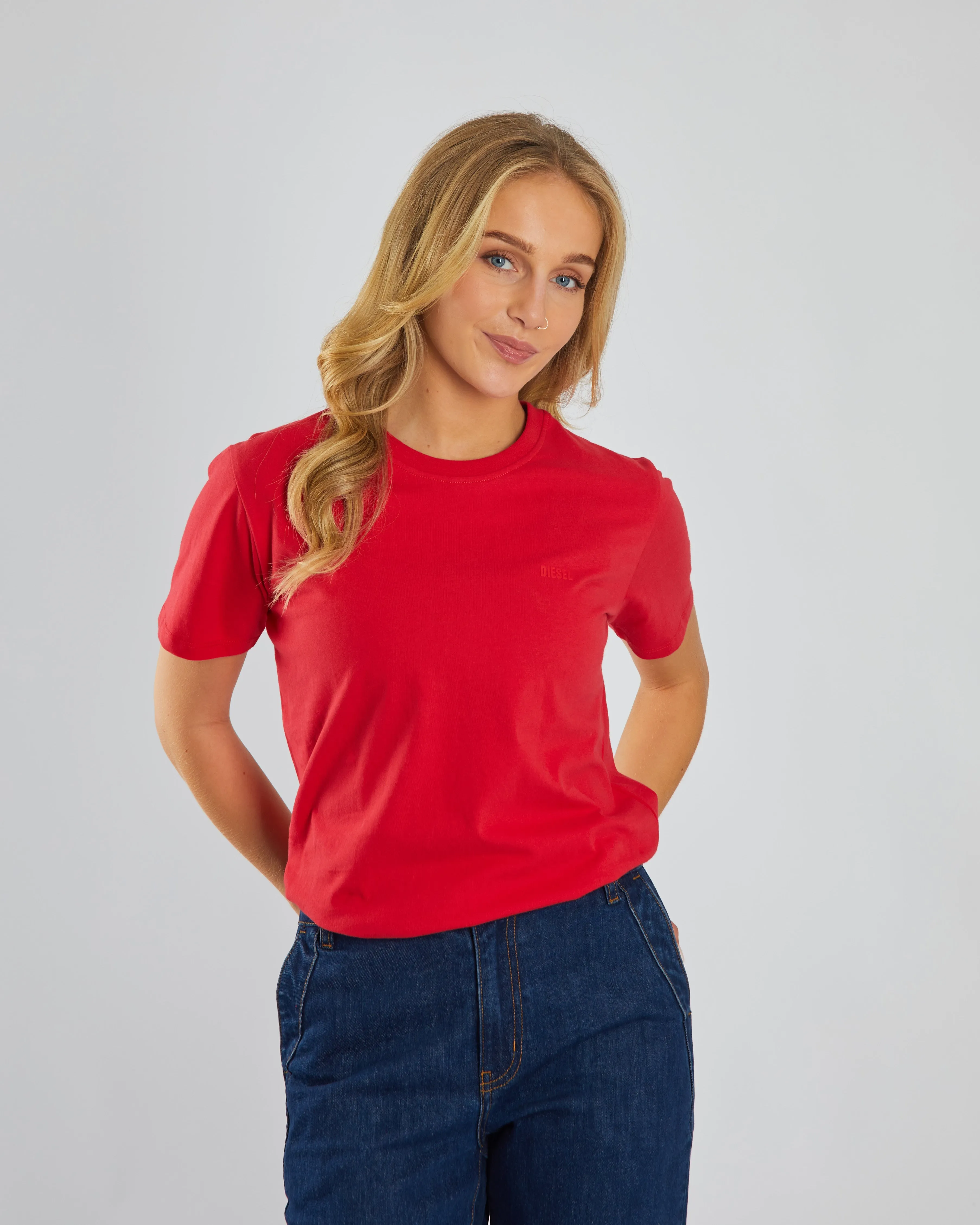 Travel Trend Look Relaxed Layers Jada Basic O Neck Tango Red