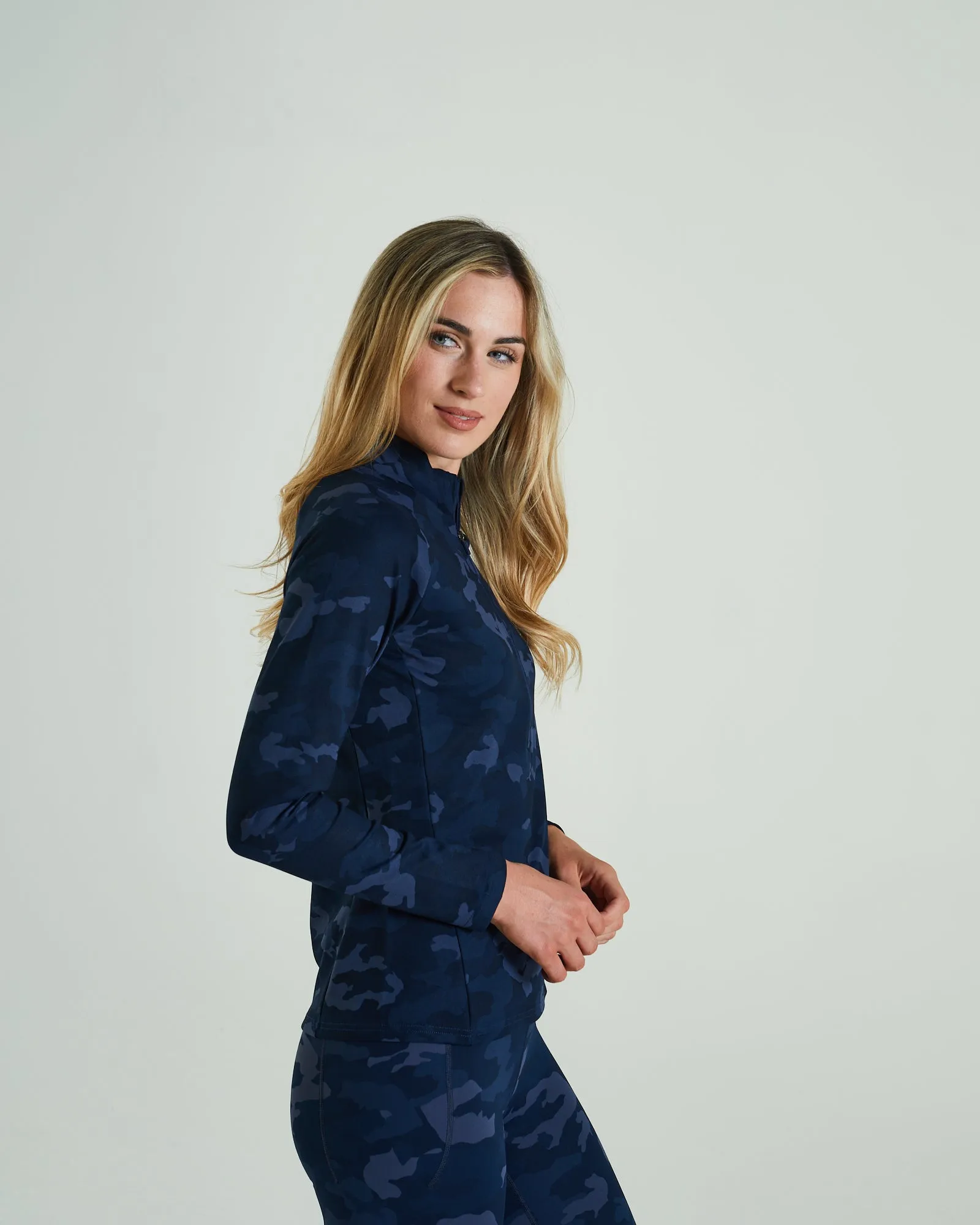 Core Chic Unwind Half Zip Midnight Camo