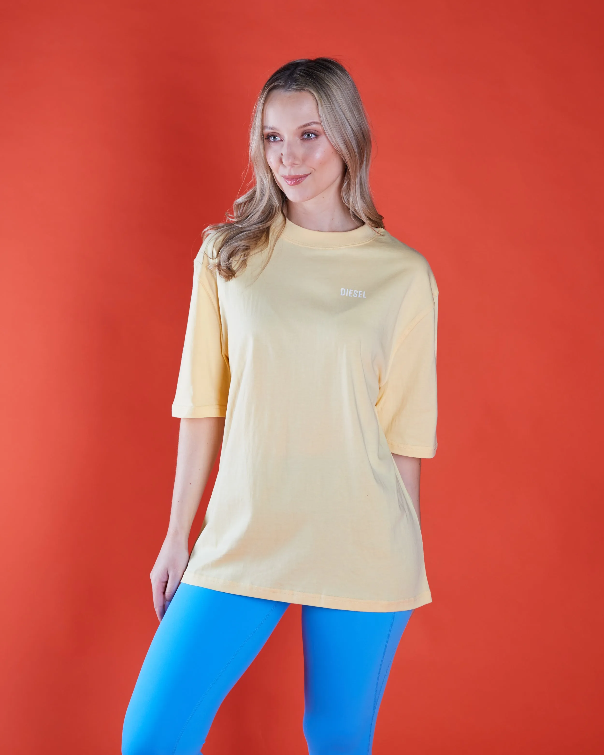 Holiday Outfit Style Valaria T-Shirt Dhalia Yellow