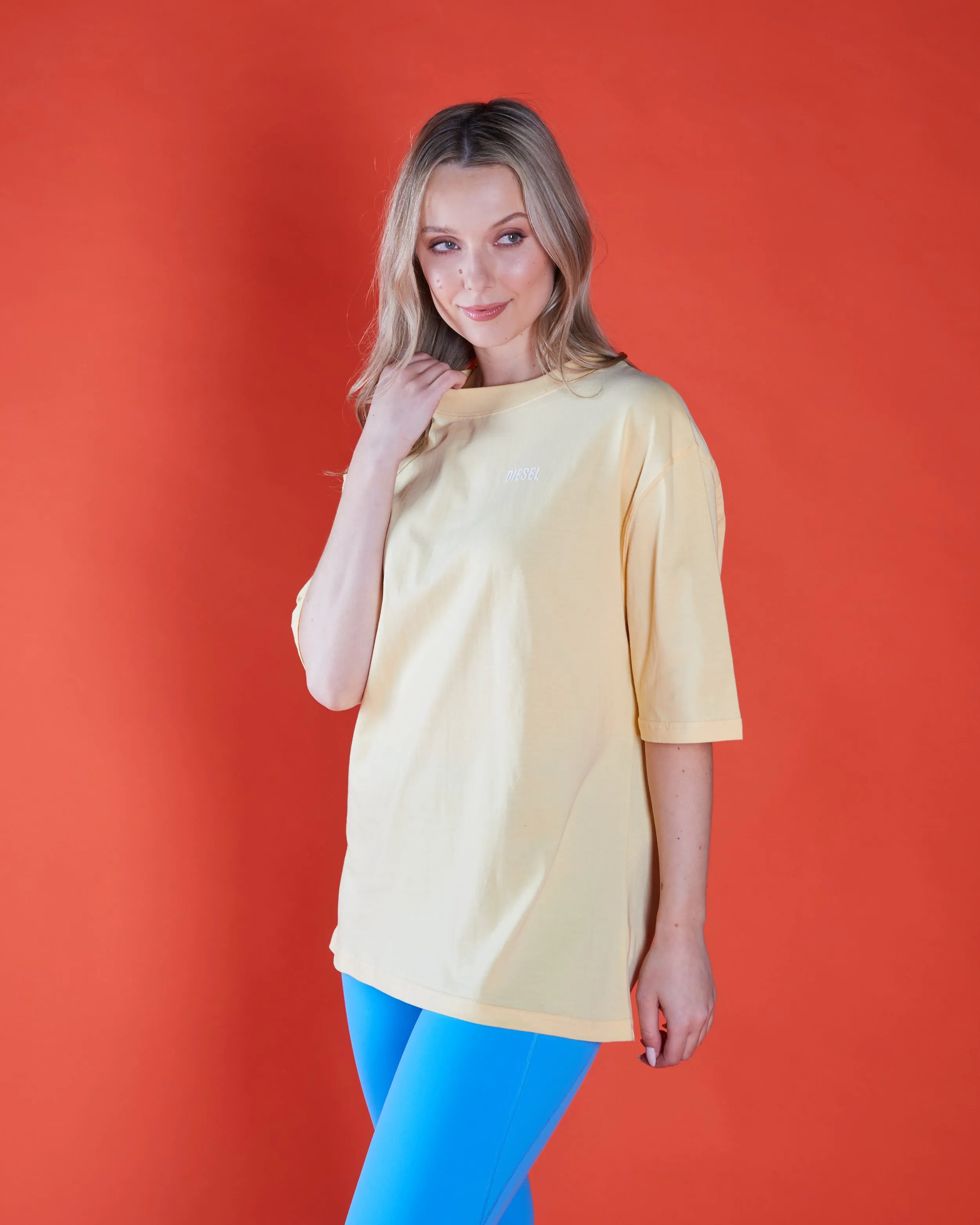 Flattering Cut Chilly Day Comfort Valaria T-Shirt Dhalia Yellow