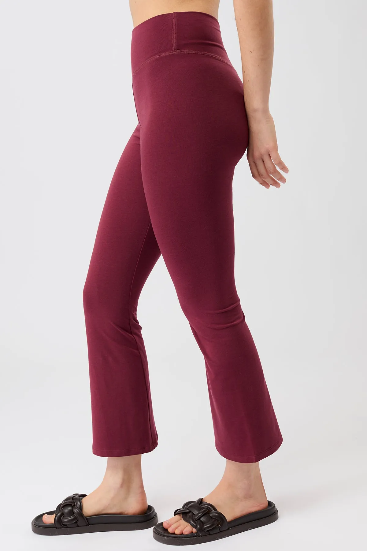 Slim and Comfortable Wear Cropped Flared Pants - Beet