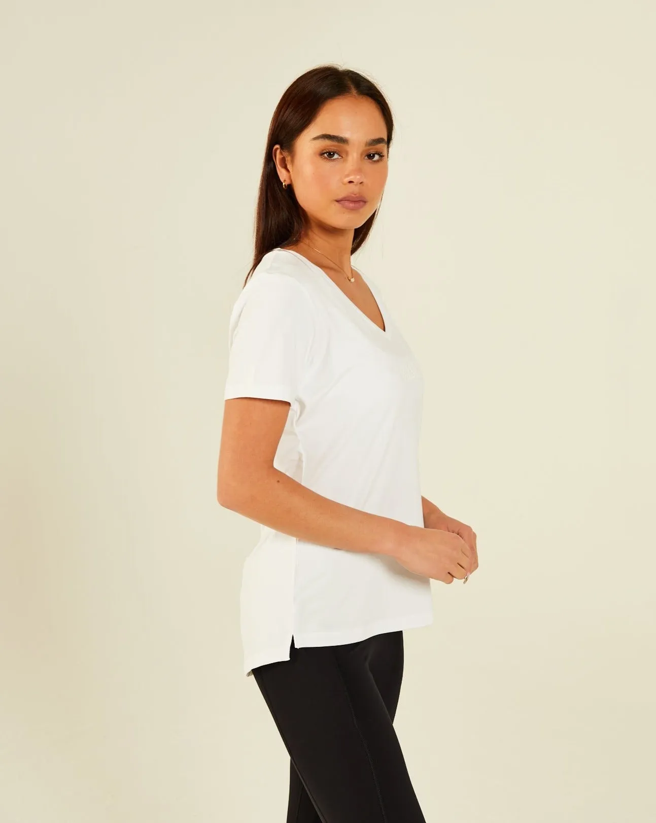 Silk combination V neck elegance Marcie Tee Dove White