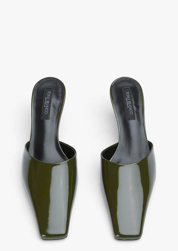 Zubi Moss Hi Shine Buckled Dynamic Feel